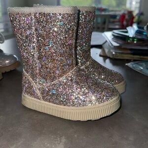 Toddler Size 5 Glitterly boots with fur inside